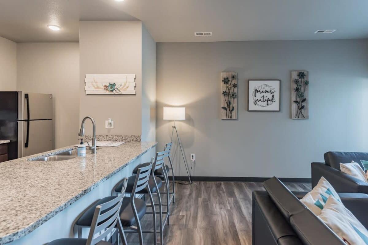 Spacious 2Br Suite Plus Patio Near Iowa State Ames Εξωτερικό φωτογραφία