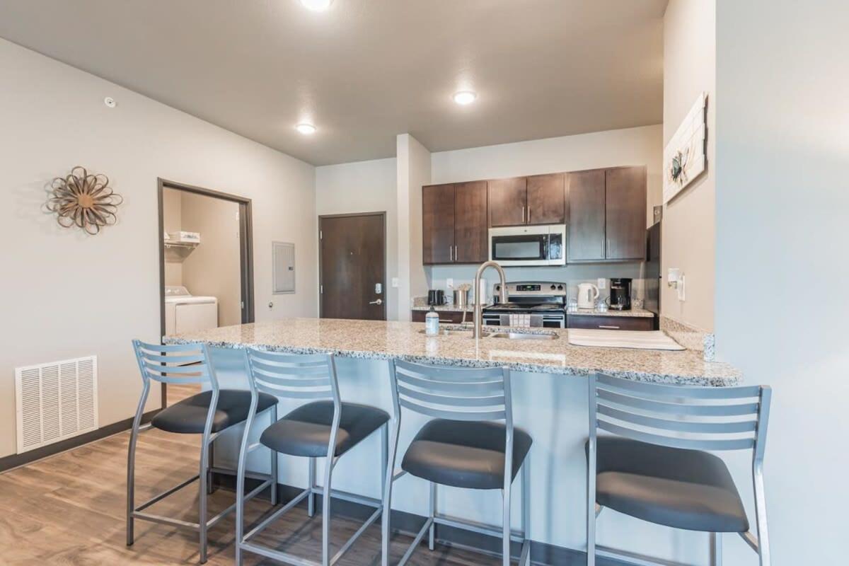 Spacious 2Br Suite Plus Patio Near Iowa State Ames Εξωτερικό φωτογραφία