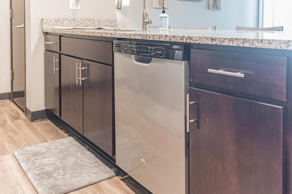 Spacious 2Br Suite Plus Patio Near Iowa State Ames Εξωτερικό φωτογραφία