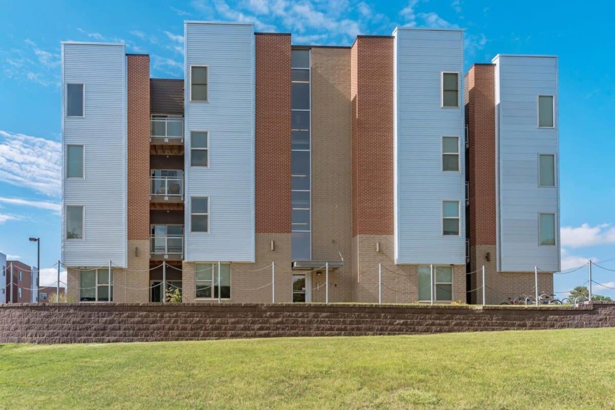 Spacious 2Br Suite Plus Patio Near Iowa State Ames Εξωτερικό φωτογραφία